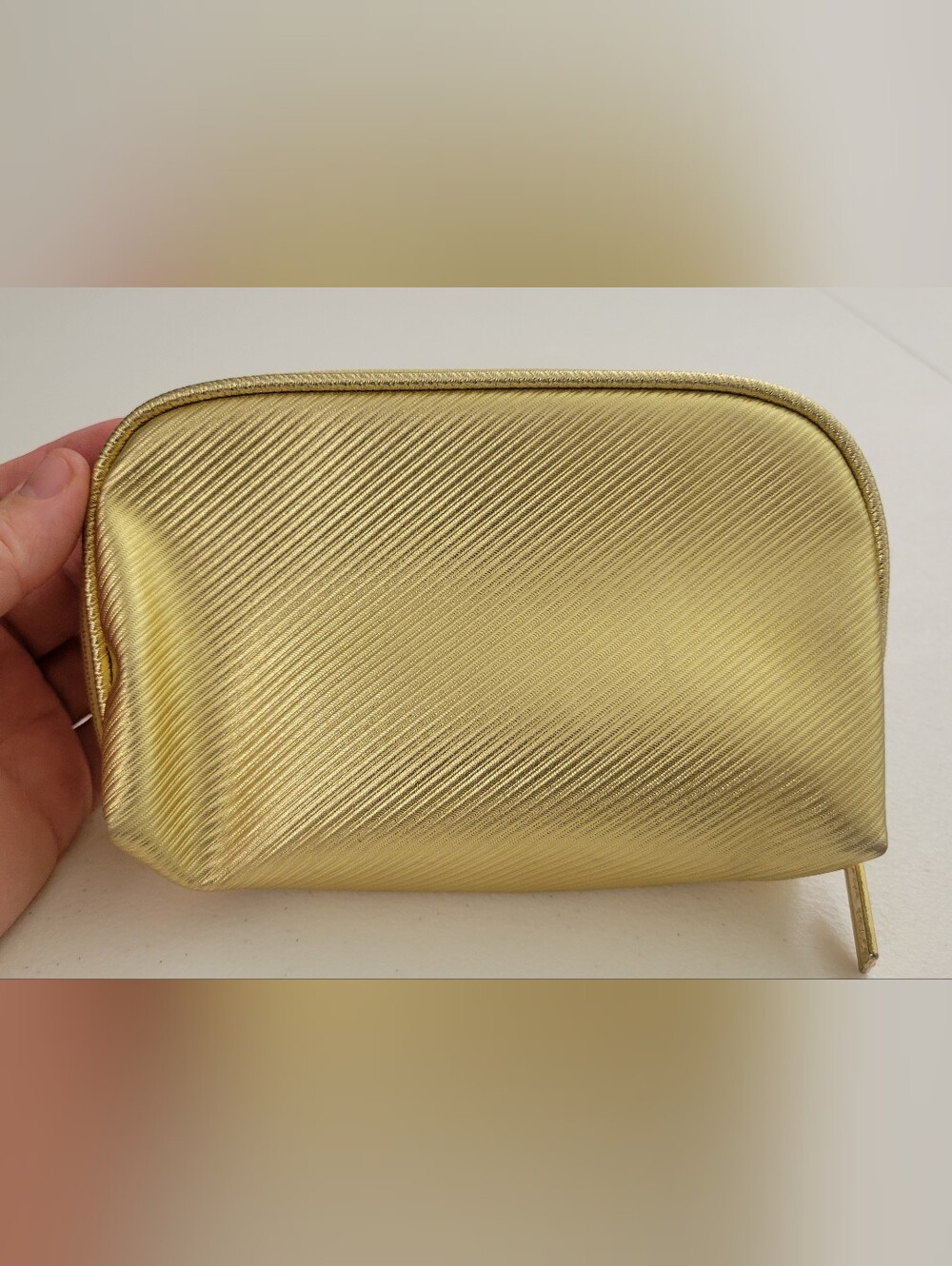 Estée Lauder Gold Metallic Textured Zip Cosmetic Makeup Bag Travel Toiletry Case